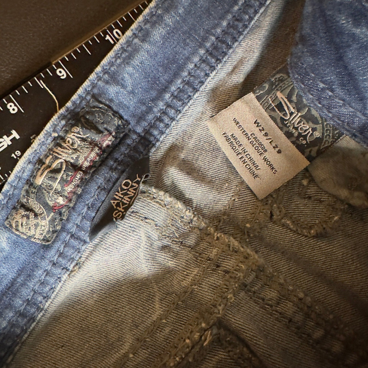 Y2K Silver Jeans Aiko Skinny Jeans Womens 29x29 Light Wash