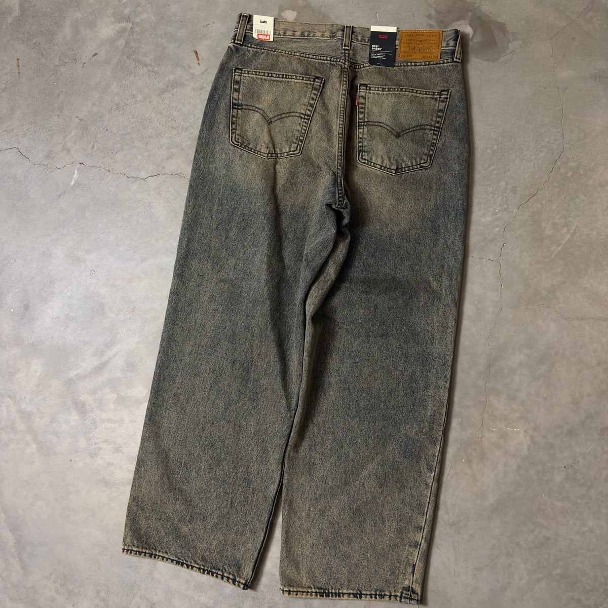 NWT Levi's Premium 578 Baggy Jeans Mens 34x30 Dirty Wash