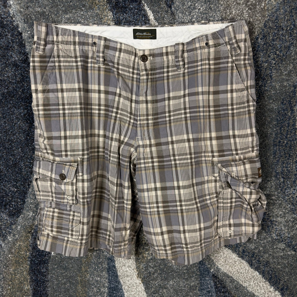 Eddie Bauer Plaid Cargo Shorts Mens 40 Grey White Baggy