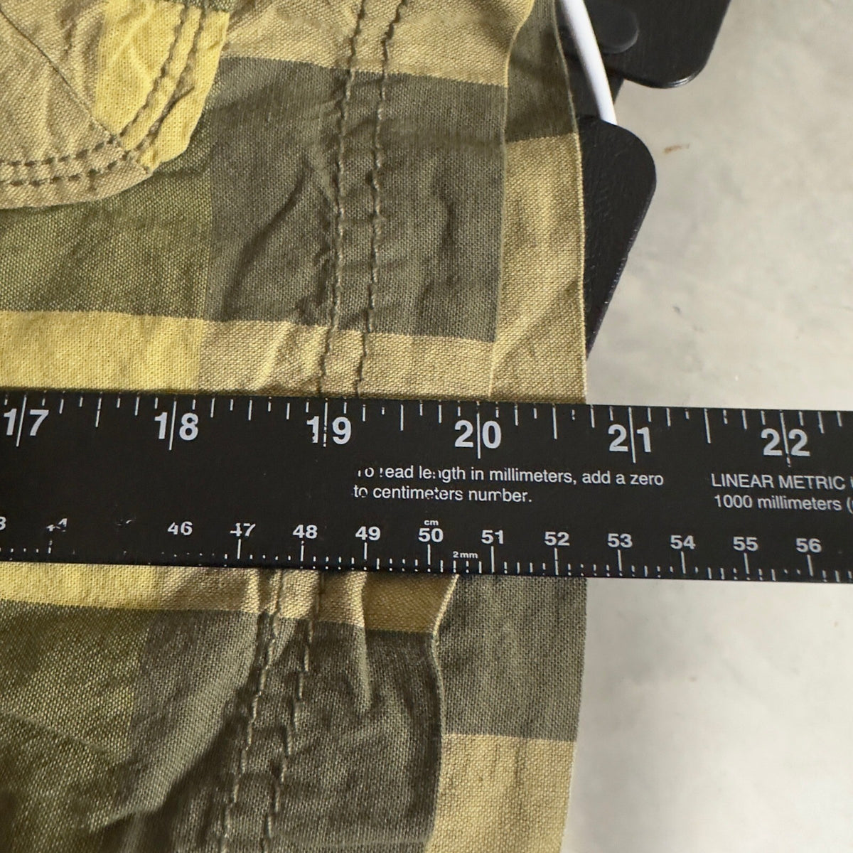NWT Y2K Unionbay Plaid Cargo Shorts Mens 30 Green Tan Baggy