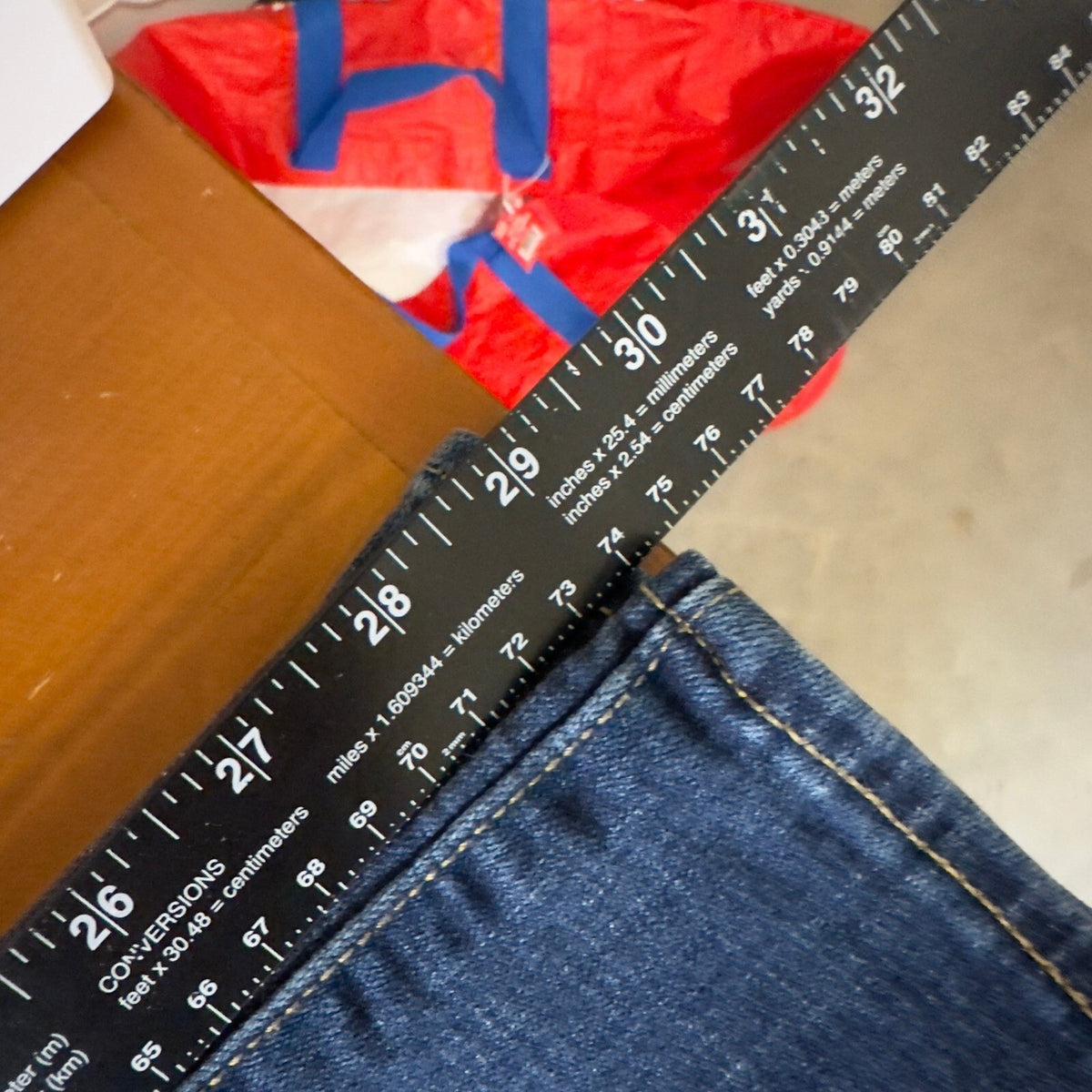 Levis 311 Shaping Skinny Jeans Womens 30 Dark Indigo Wash