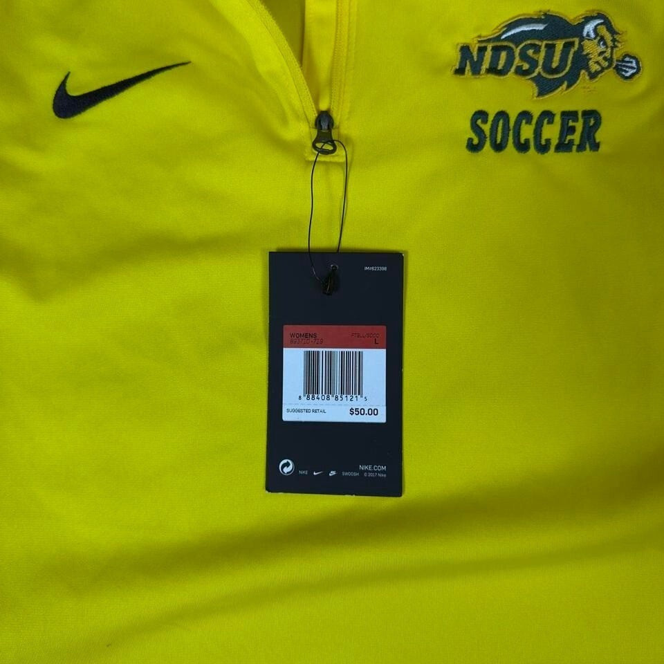 NWT Nike Dri-FIT NDSU Soccer Quarter Zip Womens L Yellow