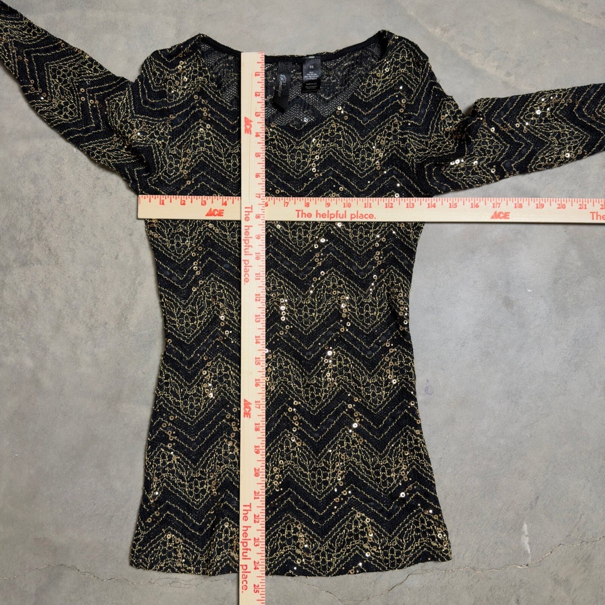 BKE Boutique Chevron Lace Sequin Top Womens XS Black Gold