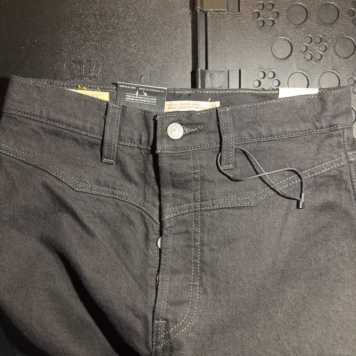 NWT Levis Premium Western Ribcage Straight Jeans SZ 27 Black