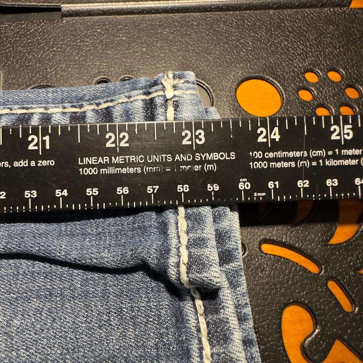 Y2K Vigoss Chelsea Crop Capri Jeans Womens 9/10 Medium Wash