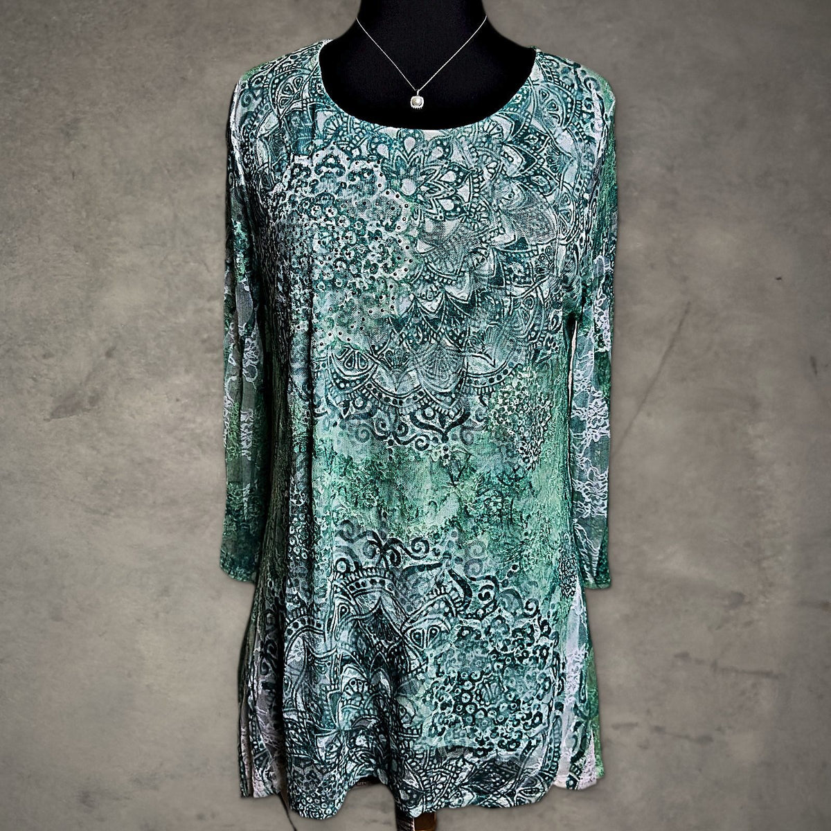 Calstyle Mandala Lace Sleeve Tunic Top Womens L Green Boho