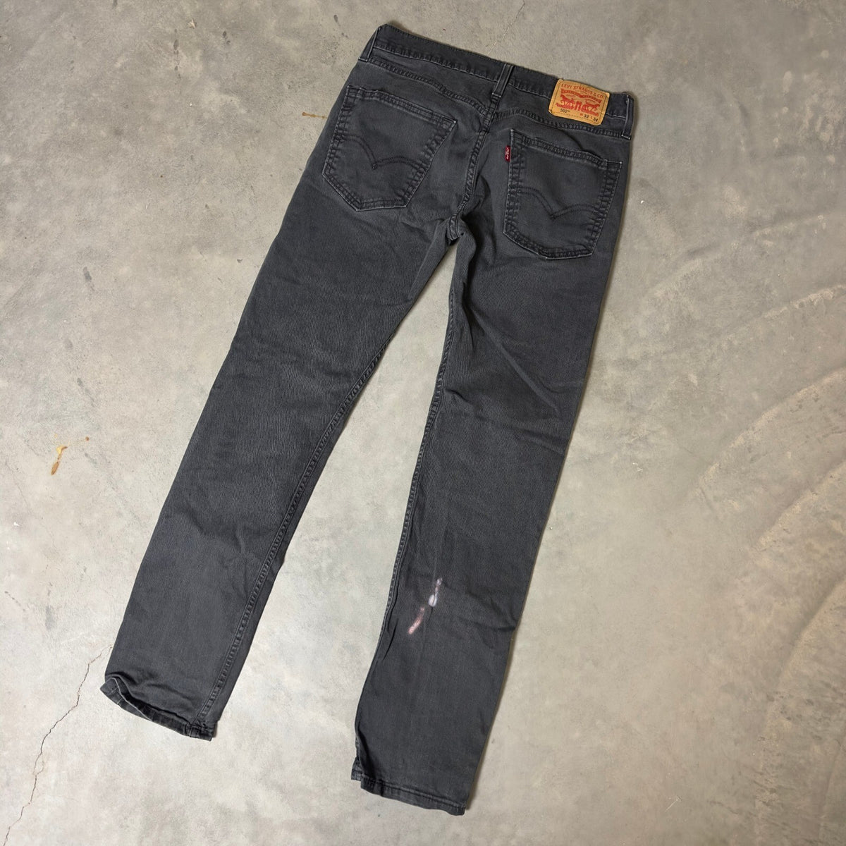 Levi's 502 Regular Taper Jeans Mens 32x34 Black Faded