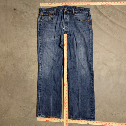 Levi's 501 Straight Leg Jeans Mens 36x30 Blue Medium Wash Baggy Denim Classic