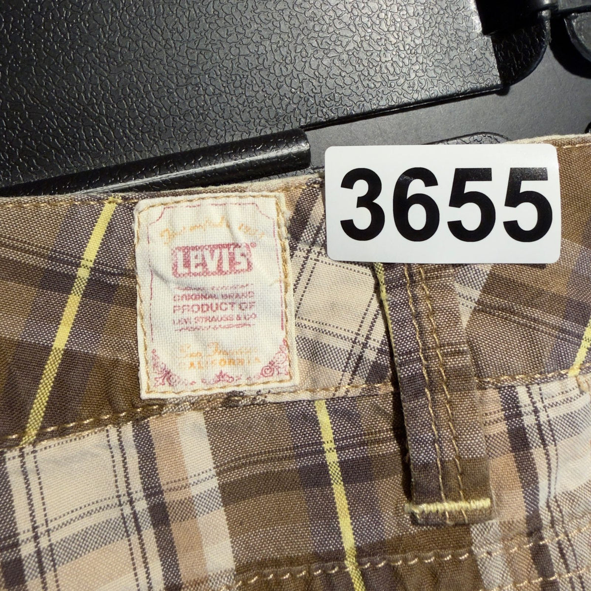 Levis Plaid Shorts Womens 12 Brown Cotton