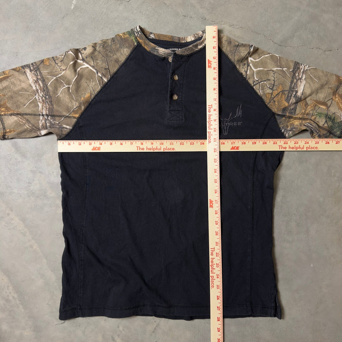 Buckhorn River Realtree Camo Henley Shirt Mens L Black