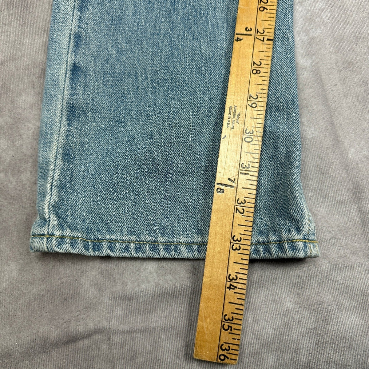 Hollister Classic Straight Jeans Mens 36x34 Light Wash Denim
