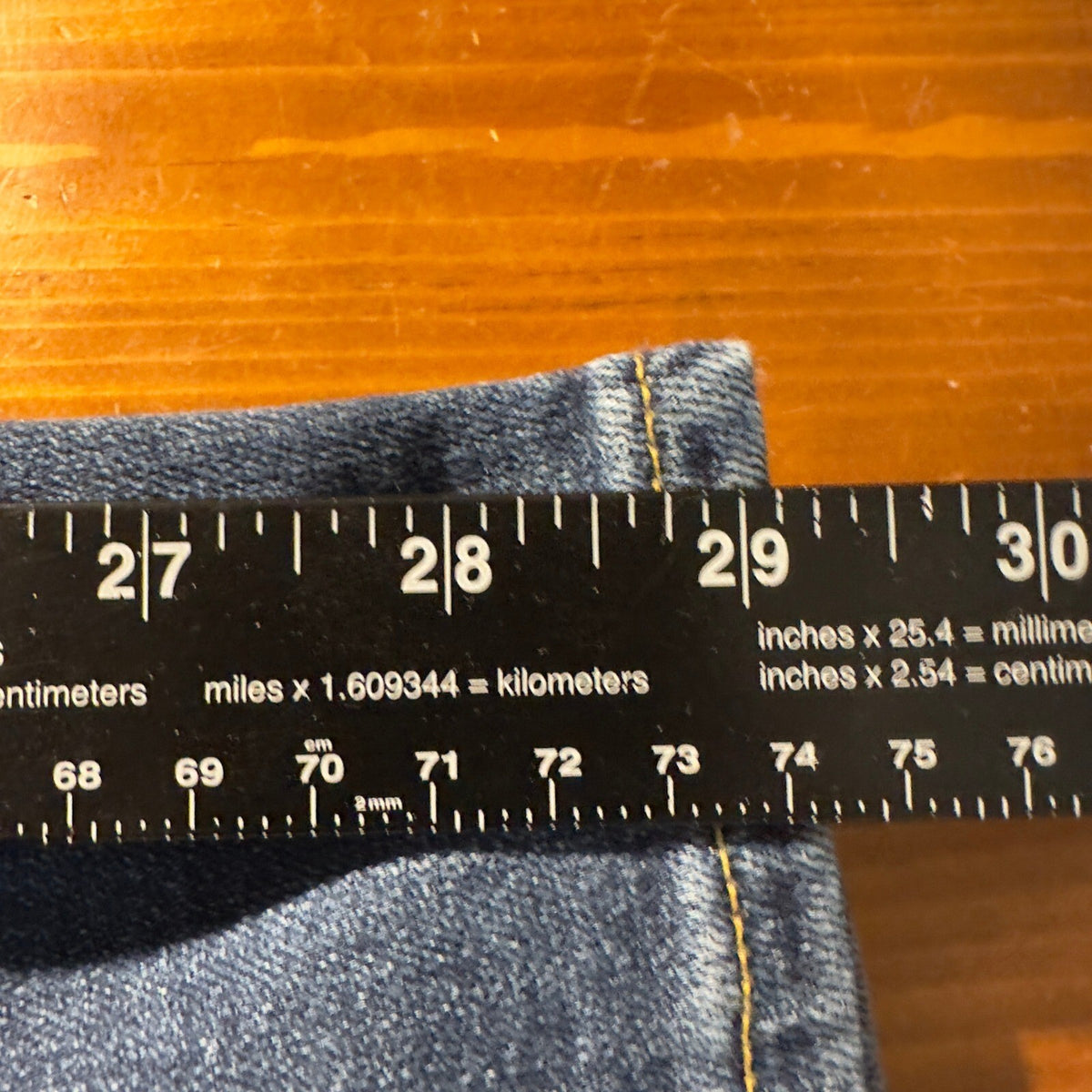 Levi's 711 Skinny Jeans Womens 28 Blue Ripped Knee Grunge