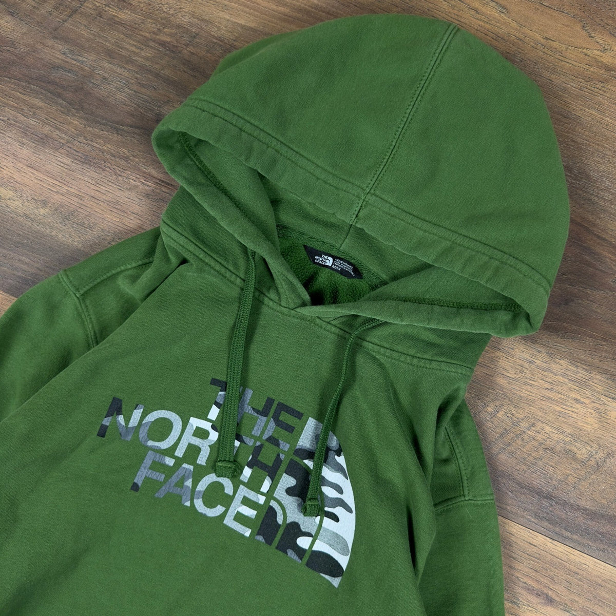 The North Face Mens Green Camo Logo Pullover Hoodie Sweatshirt Size Medium
