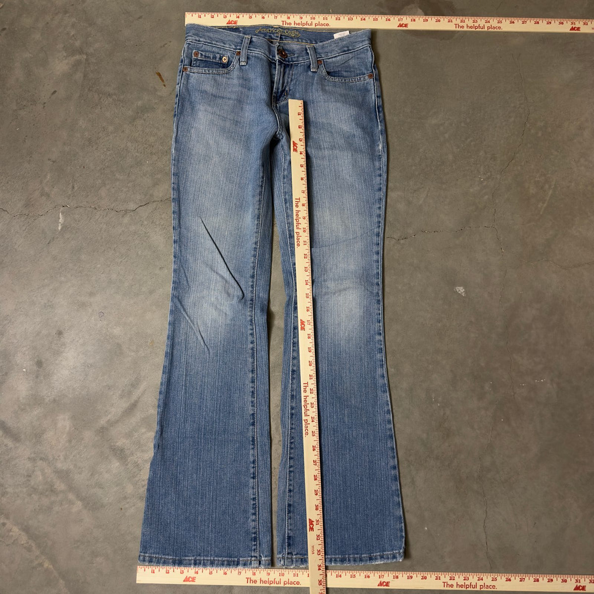 American Eagle Favorite Boot Cut Jeans Womens 2 Light Wash