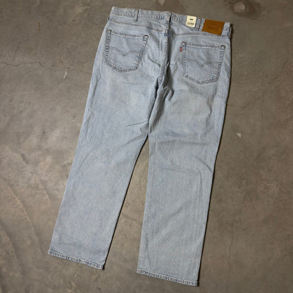 NWT Levi's Premium 541 Taper Jeans Mens 42x30 Distressed