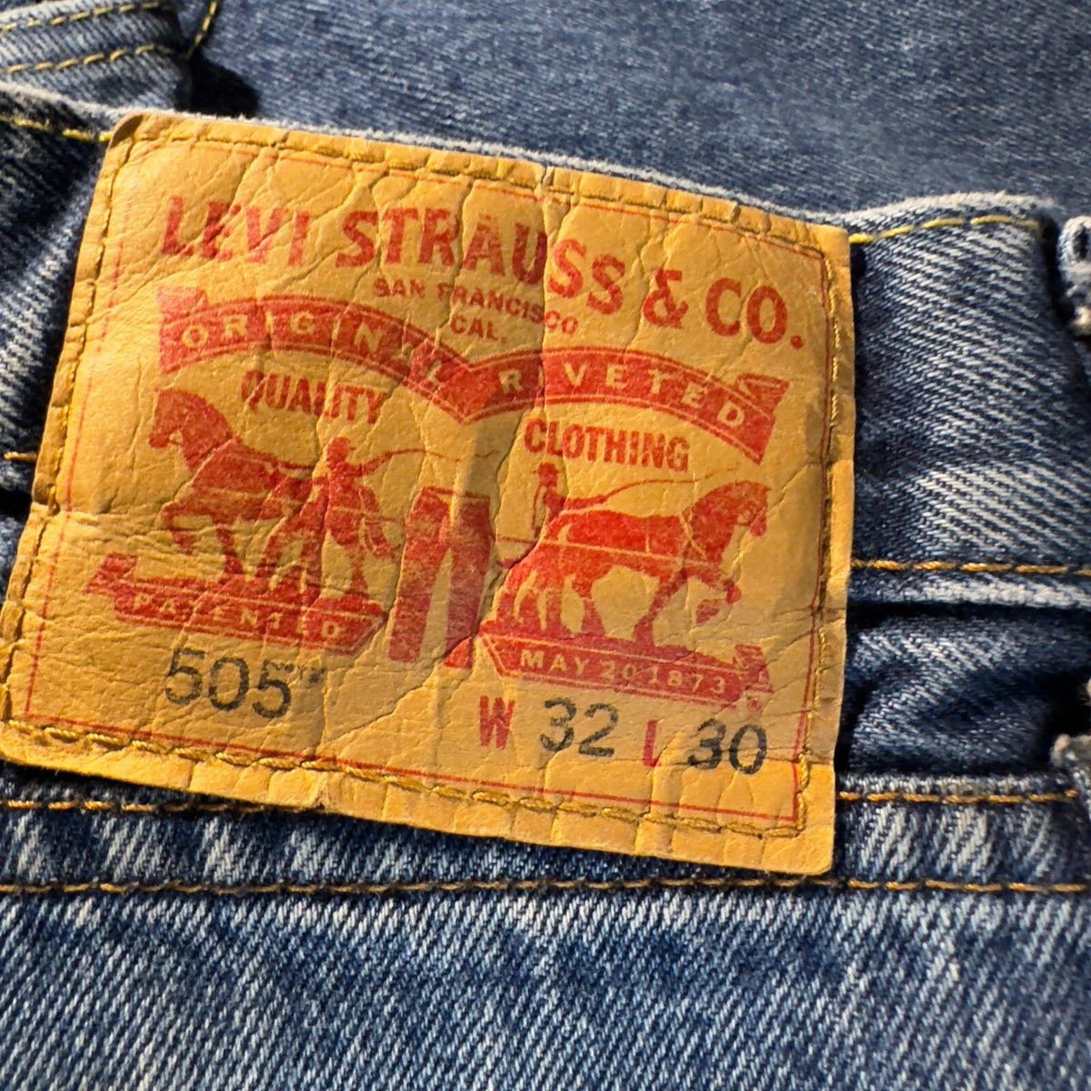Levis 505 Regular Fit Straight Jeans Mens 32x30 Blue Baggy