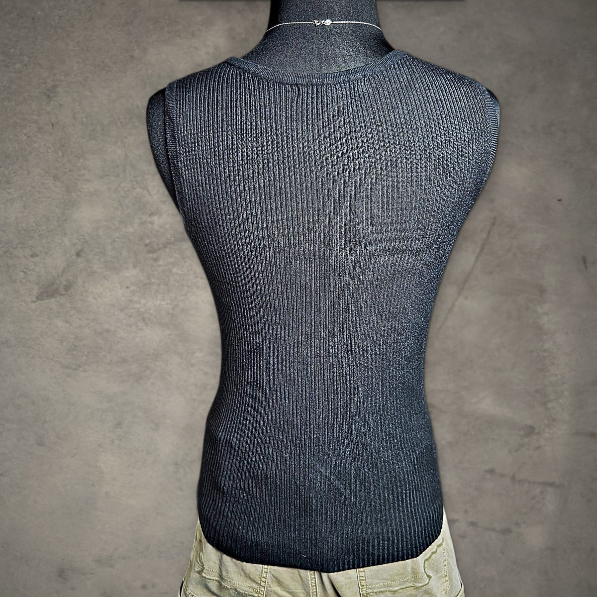 Merona Ribbed Henley Tank Top Womens S Black Minimalist