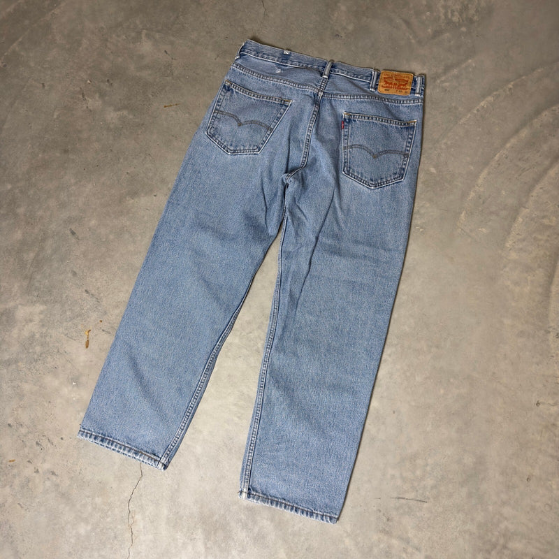 Levi's 550 Relaxed Fit Jeans Mens 38x30 Light Wash Blue