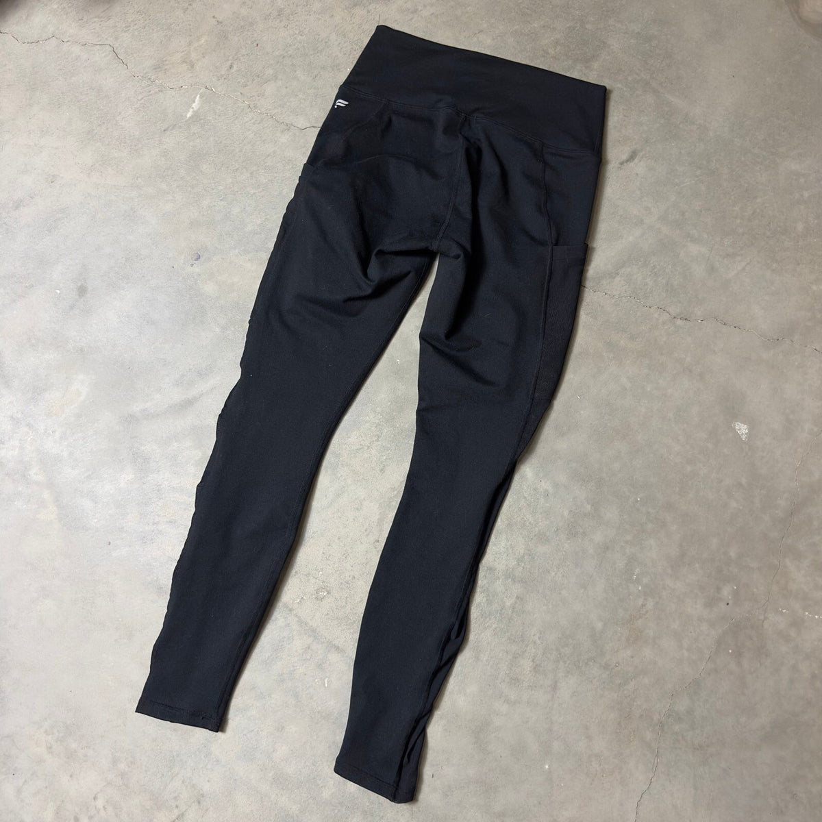 Fabletics PowerHold Leggings Womens Small Black Mesh Pocket