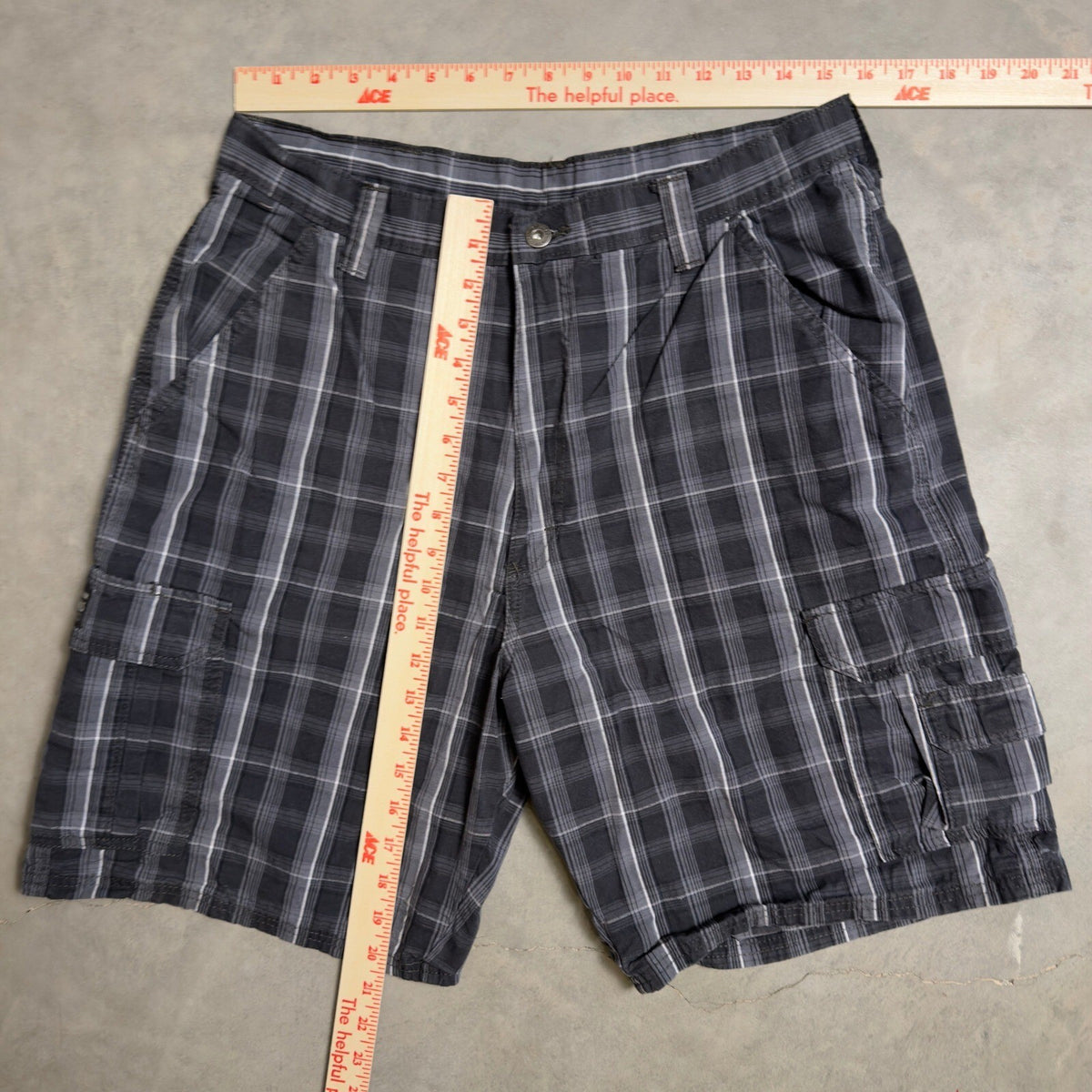 Wrangler Originals Cargo Shorts Mens 34 Grey Plaid