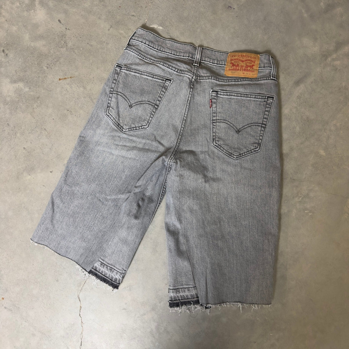 Baggy Y2K Style Levi's 514 Denim Shorts Mens 31 Grey
