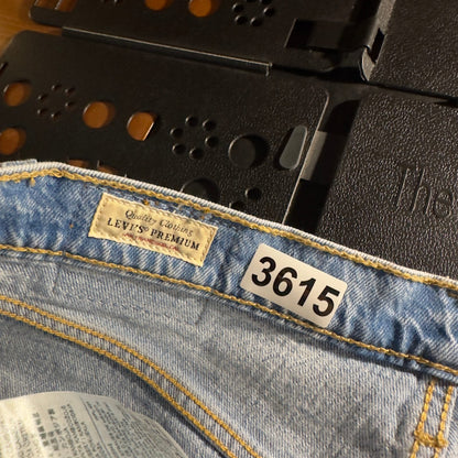 Levi's Premium Straight Jeans Womens 28x30 Light Wash