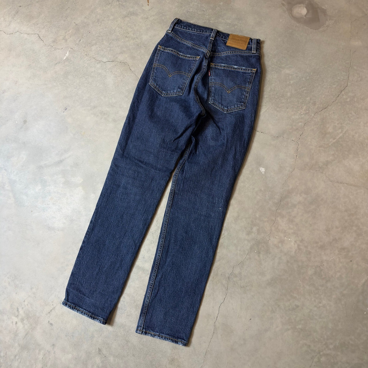 Levi's High Rise Straight Leg Jeans Womens 24 Dark Blue