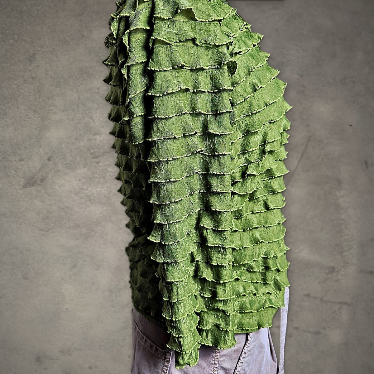 Slinky Brand Ruffle Tiered Top Womens M Olive Green