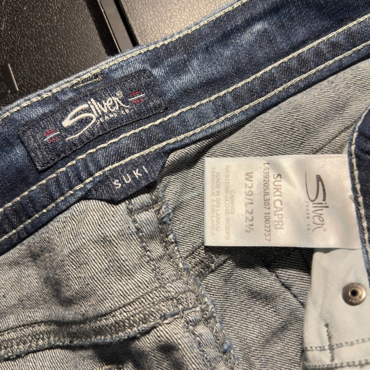 Vintage Silver Jeans Co Suki Capri Jeans Womens 29 Blue Y2K