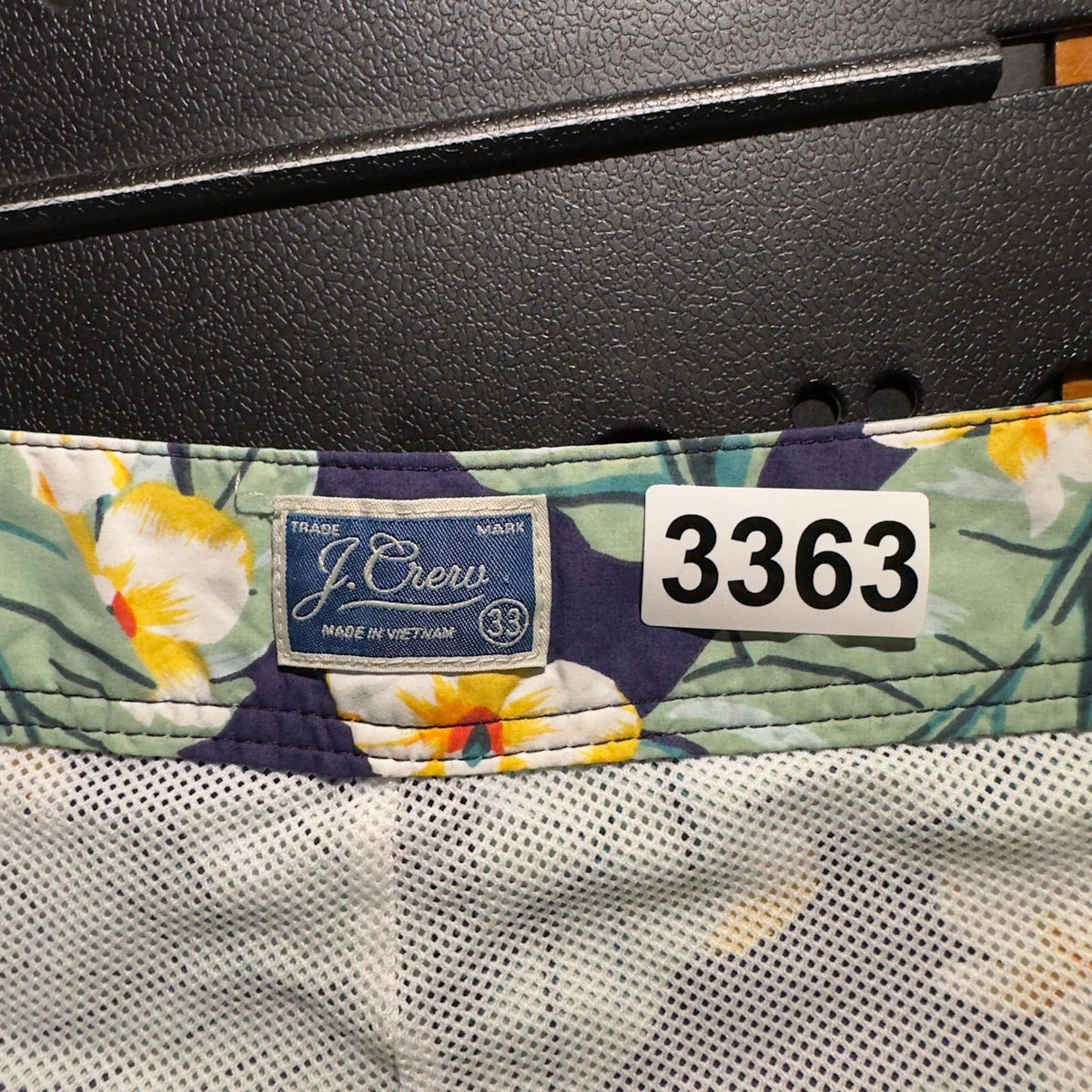 Vintage J.Crew Board Shorts Mens 33 Navy Tropical 90s