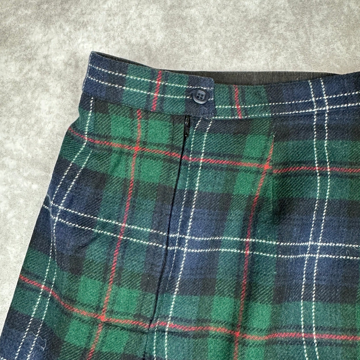 Vintage Woolrich Woman Plaid Wool Pleated Skirt 14 Made USA