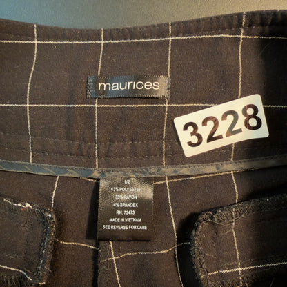 Maurices Grid Print Cuffed Shorts Womens 1/2 Black White