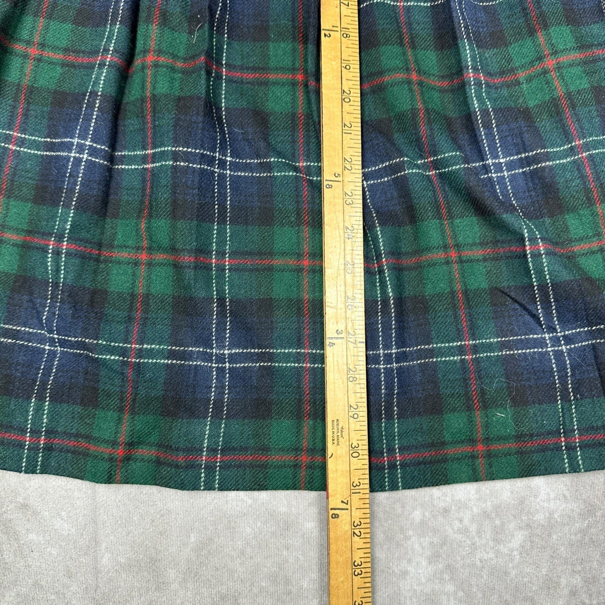 Vintage Woolrich Woman Plaid Wool Pleated Skirt 14 Made USA