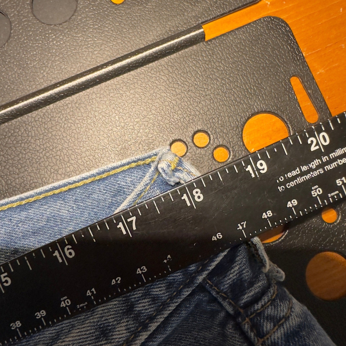 Levis 559 Relaxed Straight Jeans Mens 38x30 Light Wash Baggy