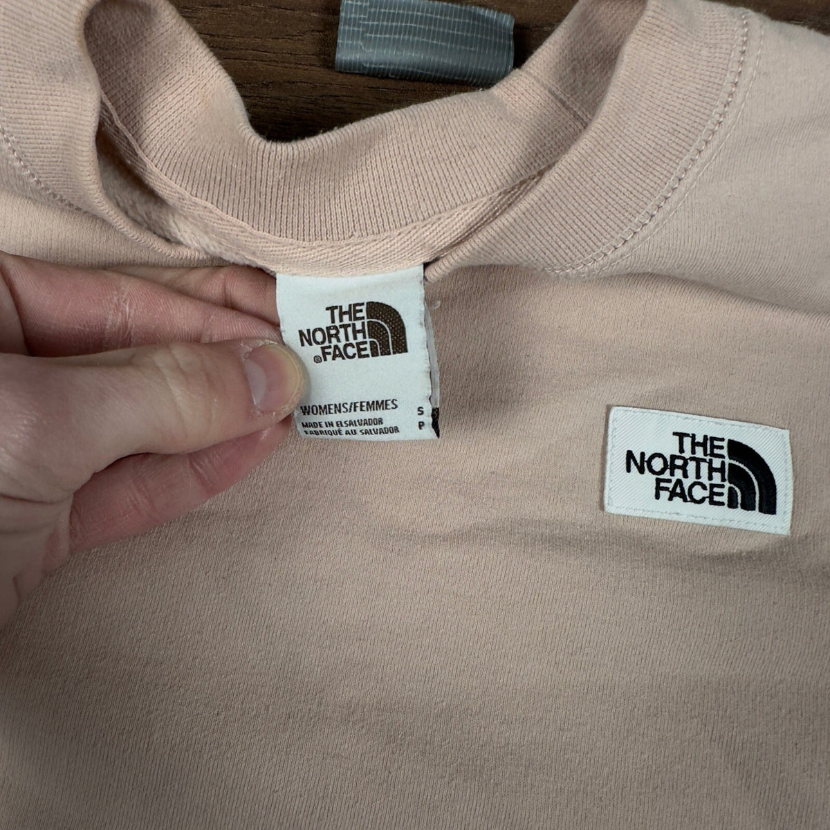 The North Face Womens Heritage Patch Crewneck Sweatshirt Pink Small