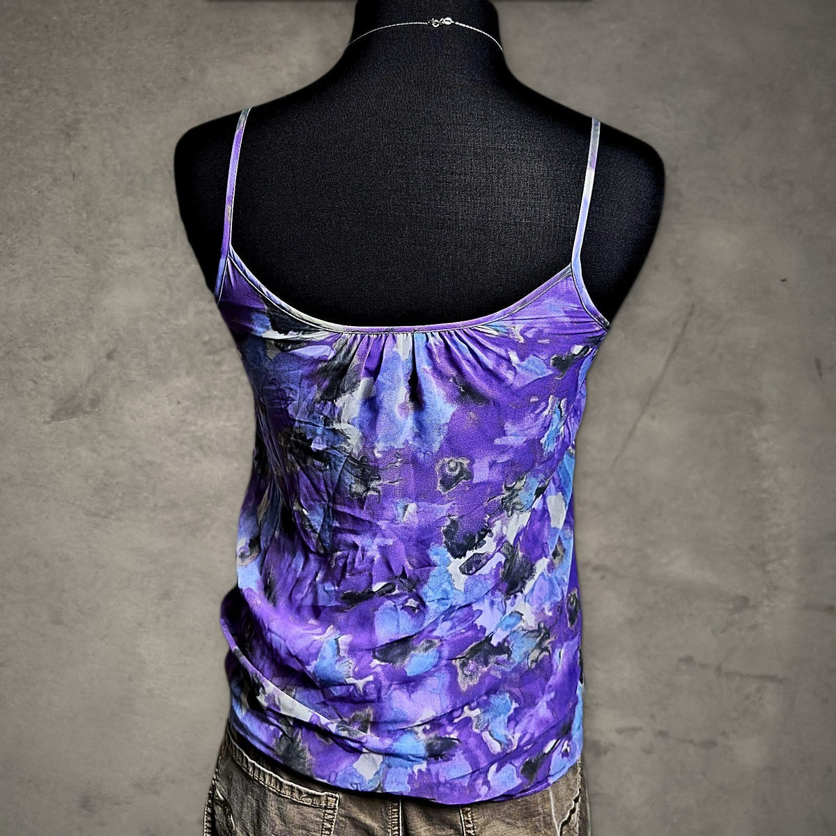 New York & Company Ruffle Cami Womens XS Purple Floral