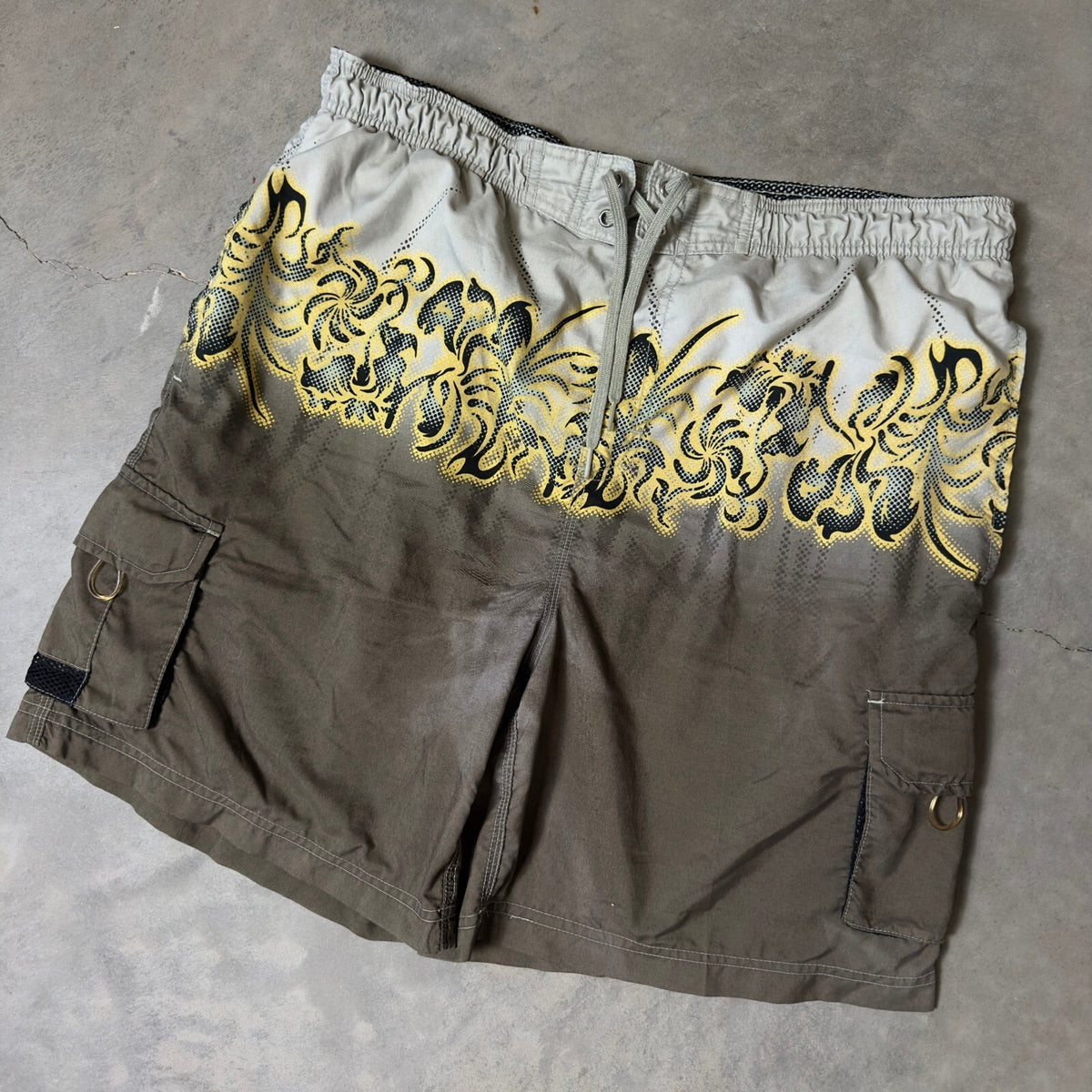Y2K No Boundaries Cargo Board Shorts Mens M Green Tribal