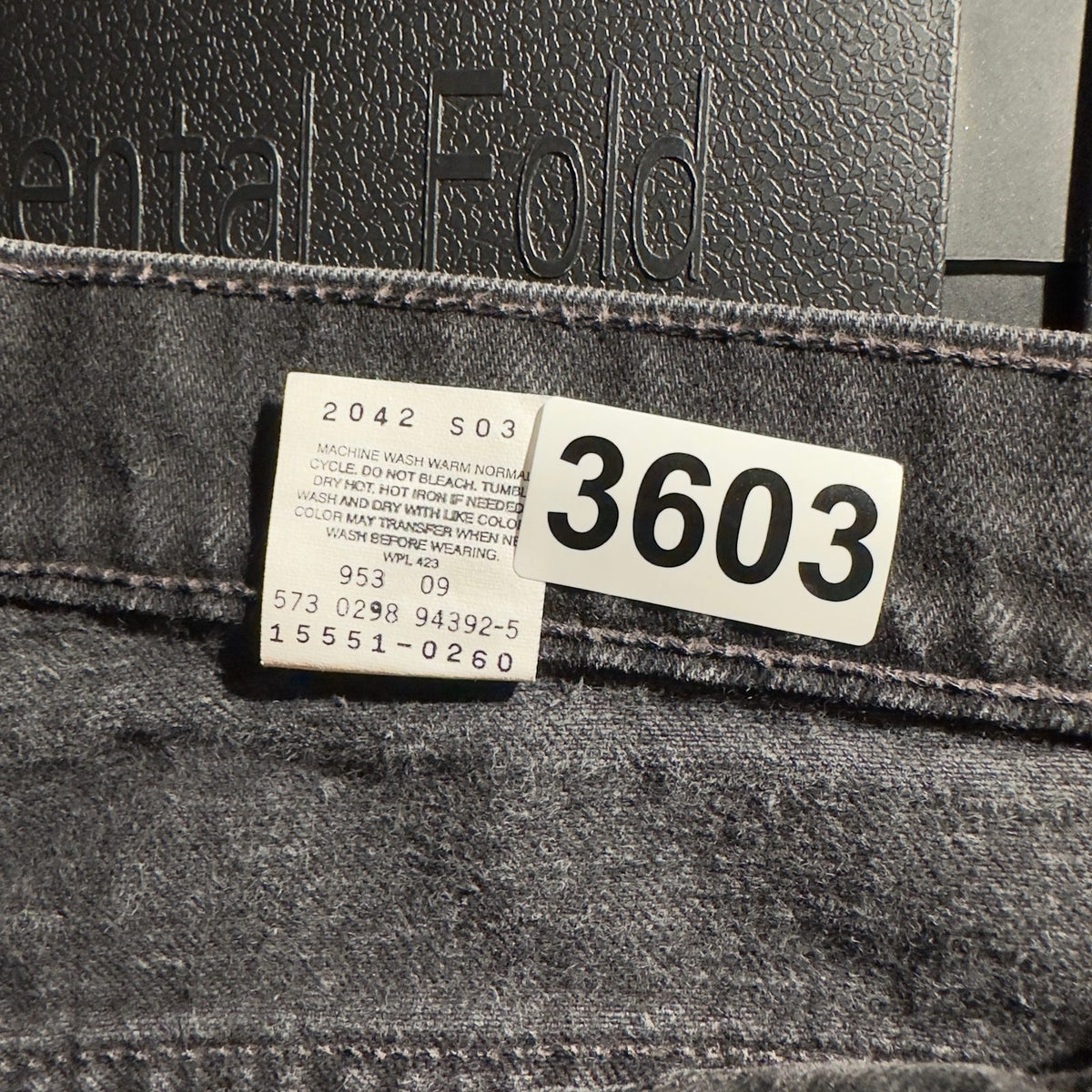Vintage Levi's 550 Relaxed Jeans Womens 14M Black Tapered