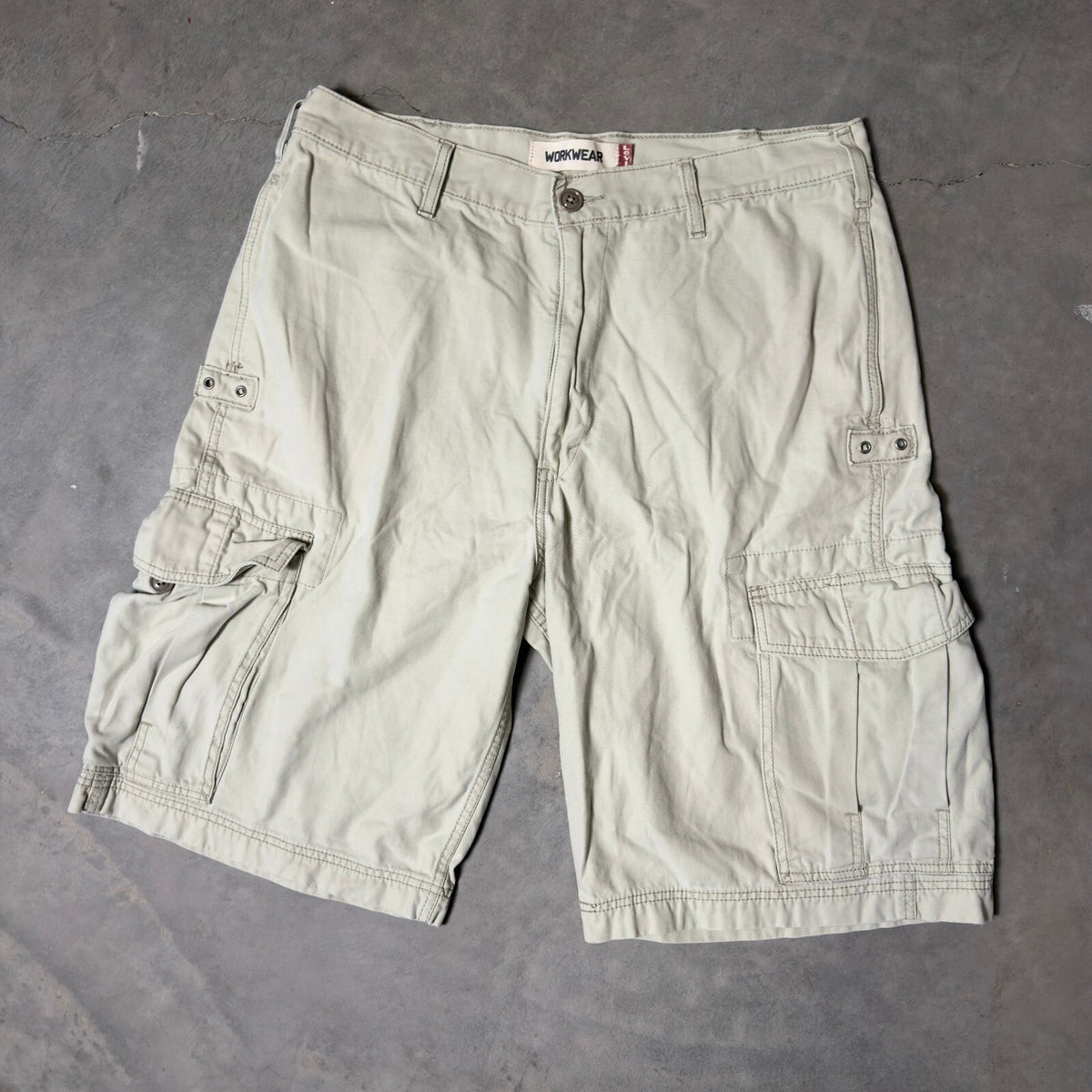 Levi's Workwear Cargo Shorts Mens 36 Tan Baggy Gorpcore