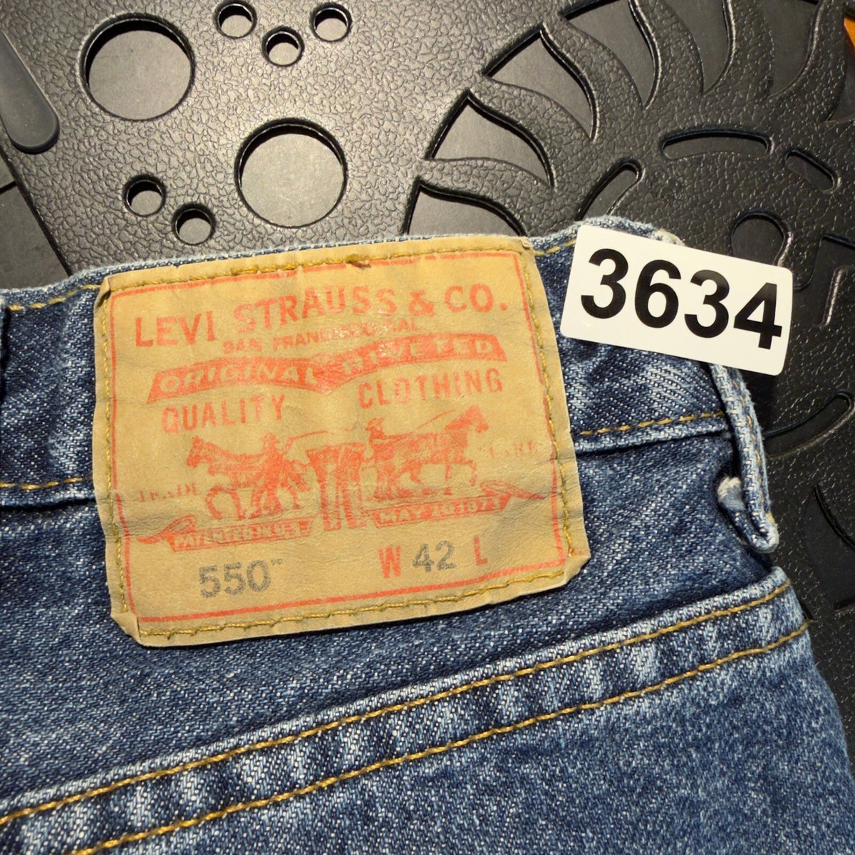Vintage Levi's 550 Relaxed Fit Denim Shorts Mens 42 Blue Baggy