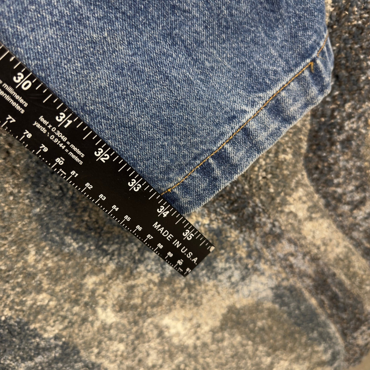 Columbia Straight Leg Jeans Mens 38x34 Medium Wash Baggy