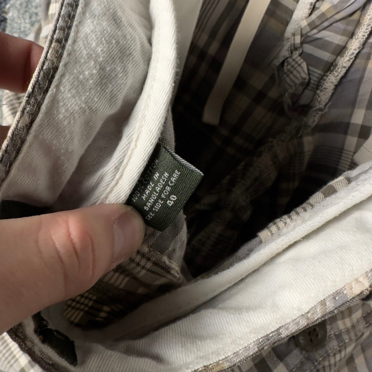 Eddie Bauer Plaid Cargo Shorts Mens 40 Grey White Baggy
