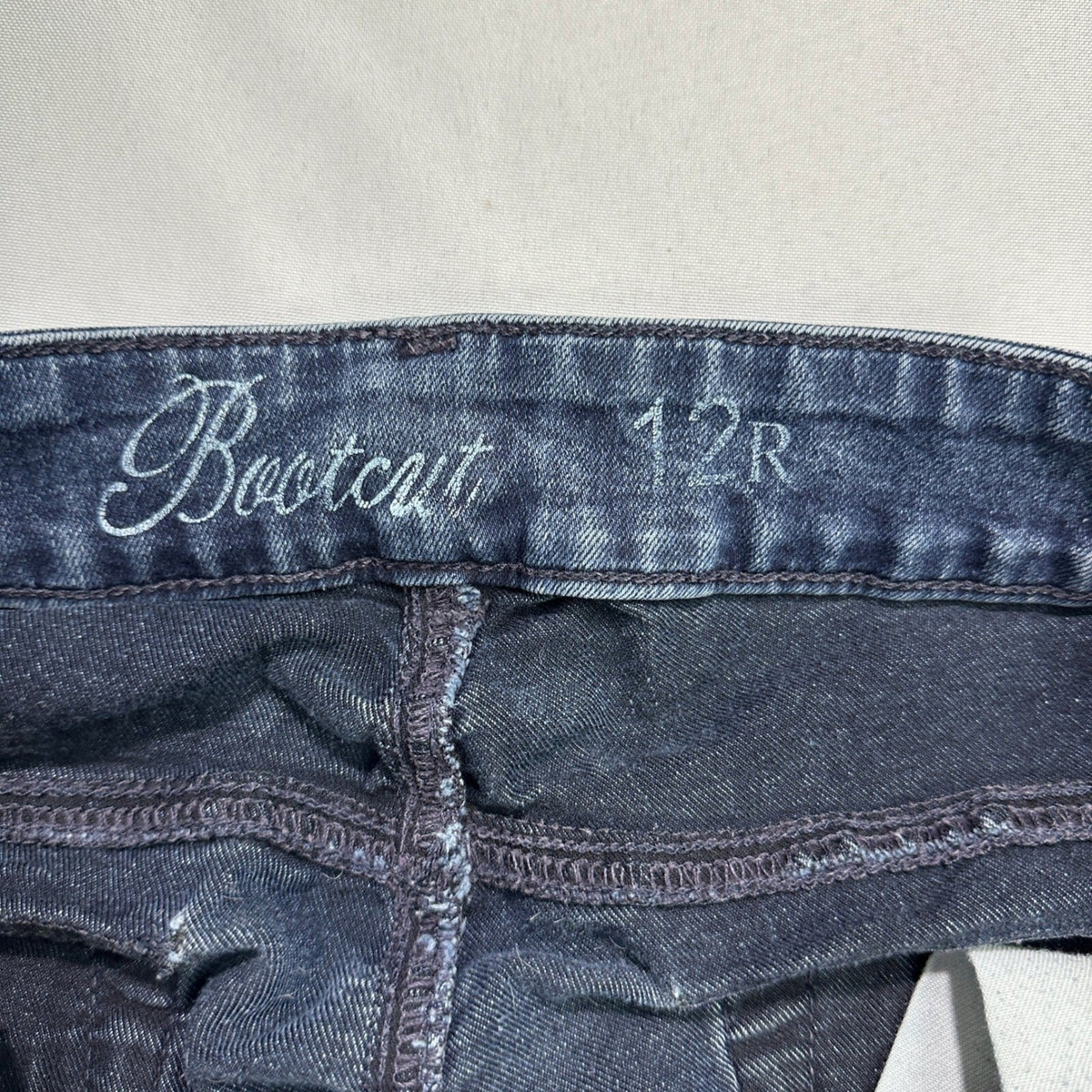 Tommy Hilfiger Bootcut Jeans Womens 12R Medium Blue Denim