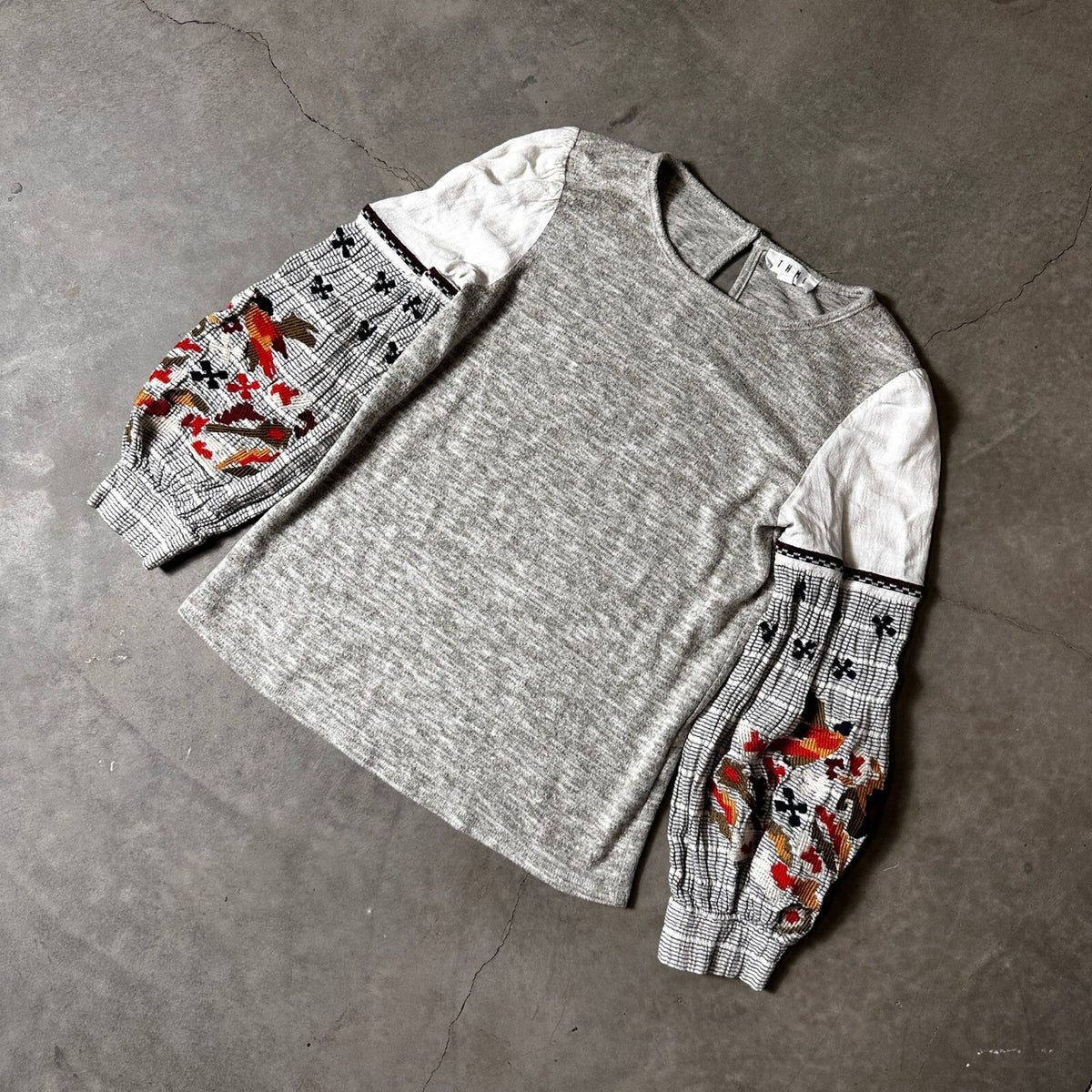 THML Embroidered Balloon Sleeve Top Women XS Grey White Boho