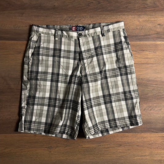 Chaps Plaid Flat Front Shorts Mens 36 Grey Black Baggy Golf