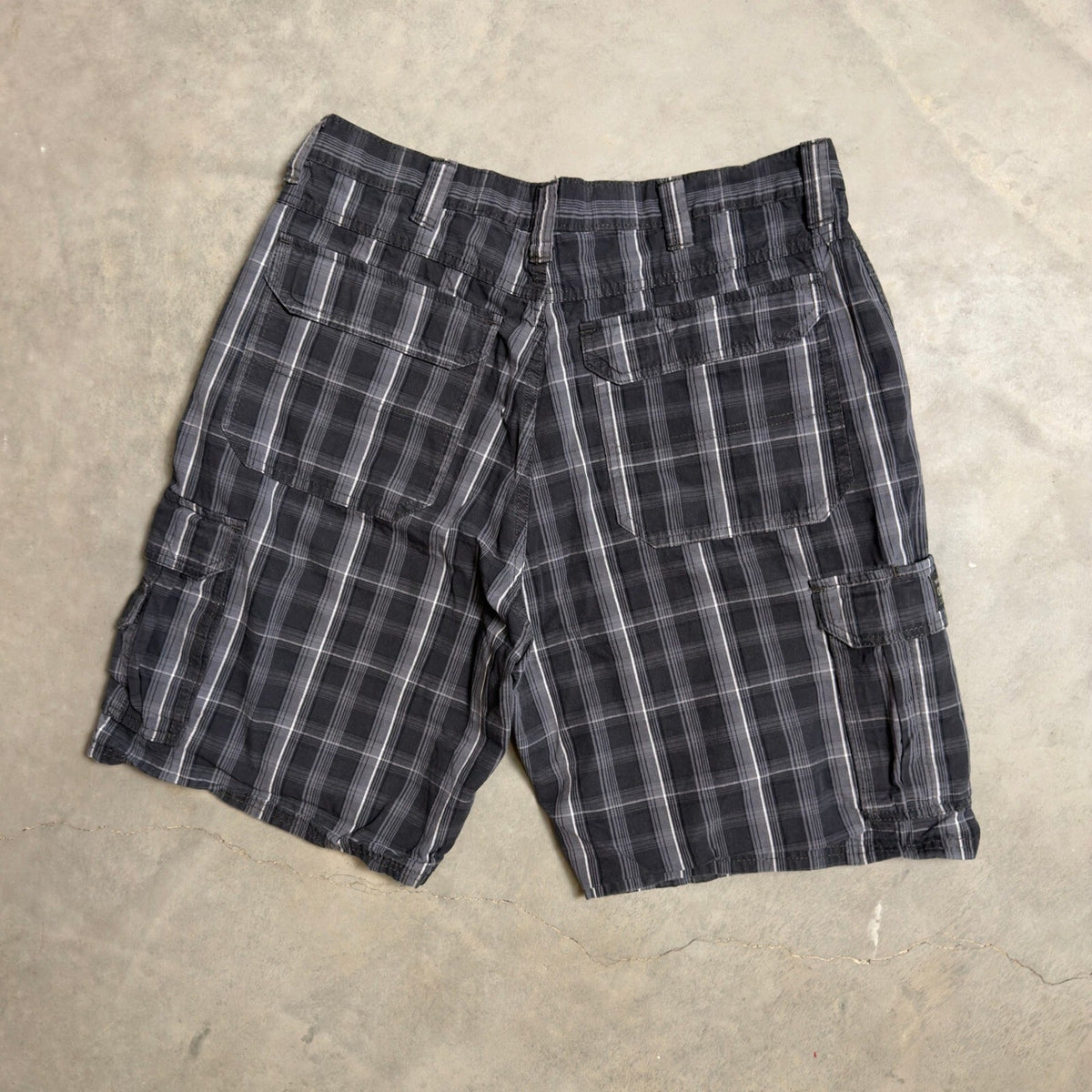 Wrangler Originals Cargo Shorts Mens 34 Grey Plaid