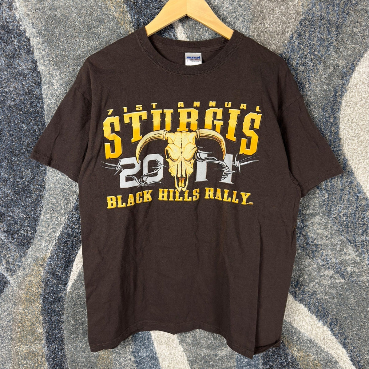 Y2K Sturgis Motorcycle Rally 2011 T-Shirt Mens L Brown Skull