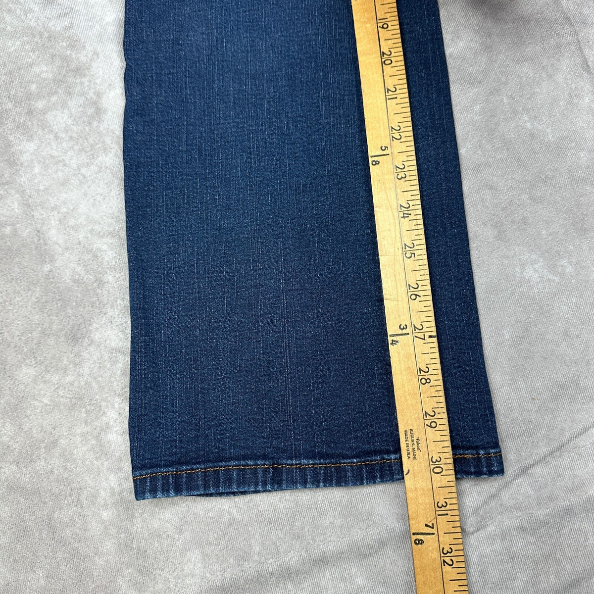 Levis 512 Perfectly Slimming Bootcut Jeans Womens 8M Blue