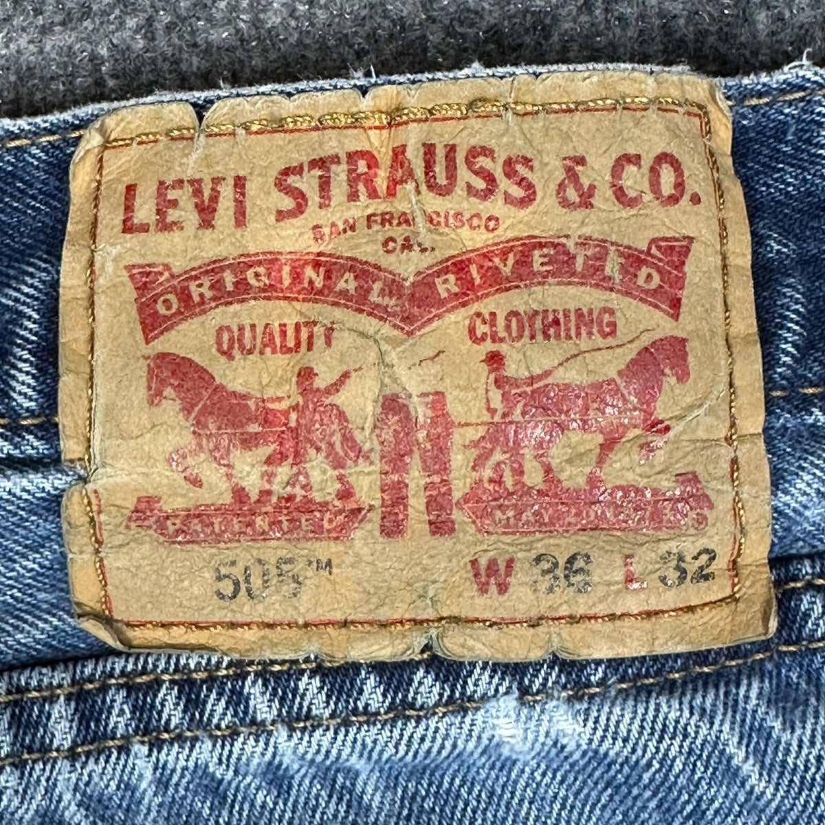 Vintage Levi's 505 Mens 36x32 Blue Denim Jeans