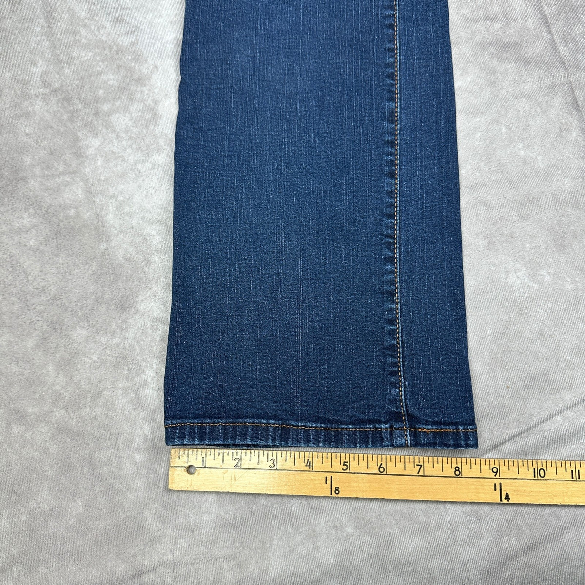 Levis 512 Perfectly Slimming Bootcut Jeans Womens 8M Blue